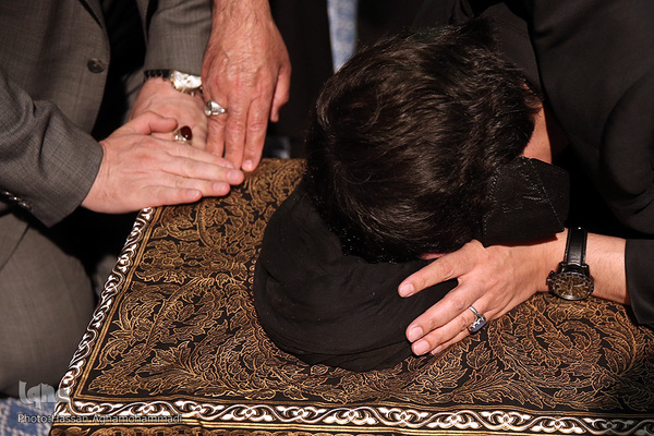 مراسم تشییع پیکر مرحوم حجت الاسلام والمسلمین علی اکبر محتشمی پور در جماران