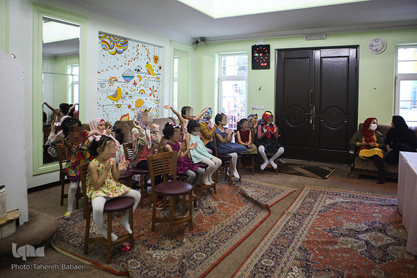 جشن روز دختر در خیریه طلیعه مهر طاها