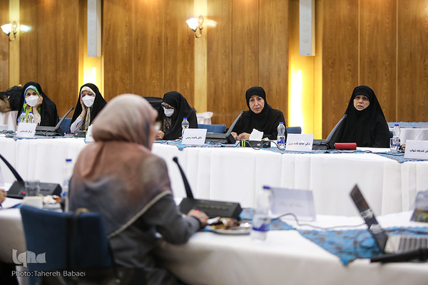 نشست تخصصی گفتگوی خانواده