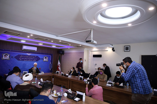 نشست رسانه ای آیت الله علیرضا اعرافی، نامزد انتخابات میان دوره ای مجلس خبرگان رهبری