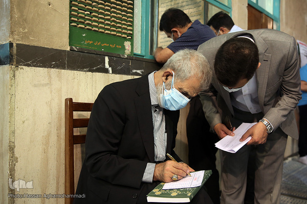 انتخابات ۱۴۰۰ در حسینیه جماران