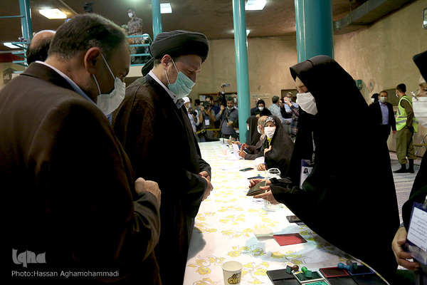 انتخابات ۱۴۰۰ در حسینیه جماران