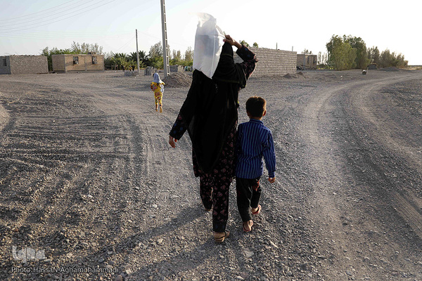 توزیع ۳هزار بسته معیشتی هم نمک میان محرومان جازموریان