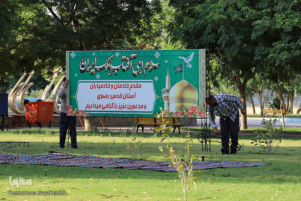 ادای احترام خدام رضوی به مقام والای شهدای گمنام اهواز