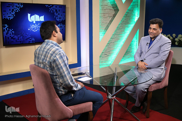 بازدید علی محمدی، معاون فرهنگی دانشگاه فرهنگیان از تحریریه ایکنا