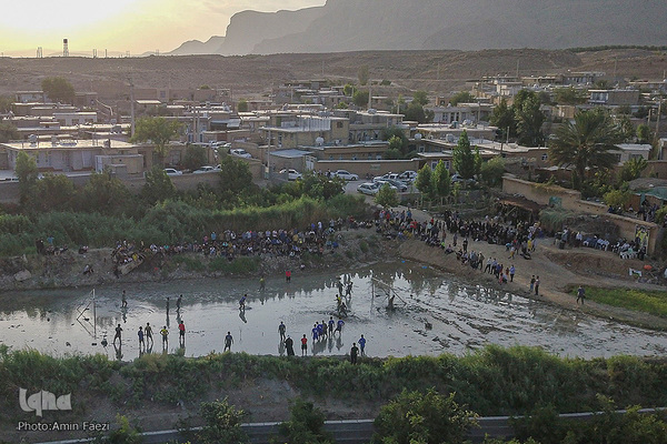 مسابقات فوتشال شیرازی در روستای «درب قلعه» استهبان