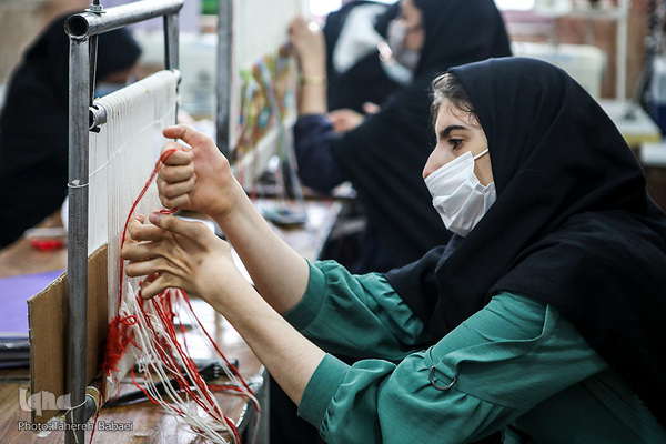 آموزش صنایع دستی در موسسه نیکوکاری رعدالغدیر جهت اشتغال توان‌یابان