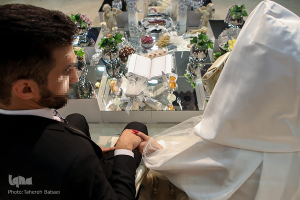 مراسم ازدواج آسان در هم‌نمک