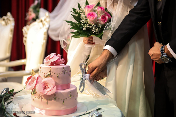 مراسم ازدواج آسان در هم‌نمک