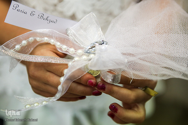 مراسم ازدواج آسان در هم‌نمک