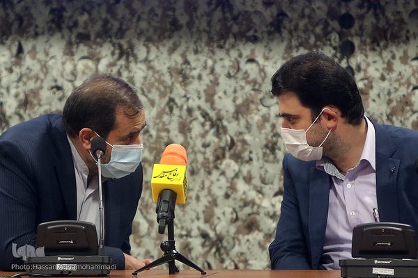 قاسم صفایی‌نژاد مدیر انتشارات صاد و علی اصغر جعفری، مدیر باغ موزه دفاع مقدس 