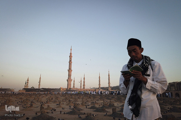 حرم بی نشان باقر آل محمد(ص) در قبرستان بقیع
