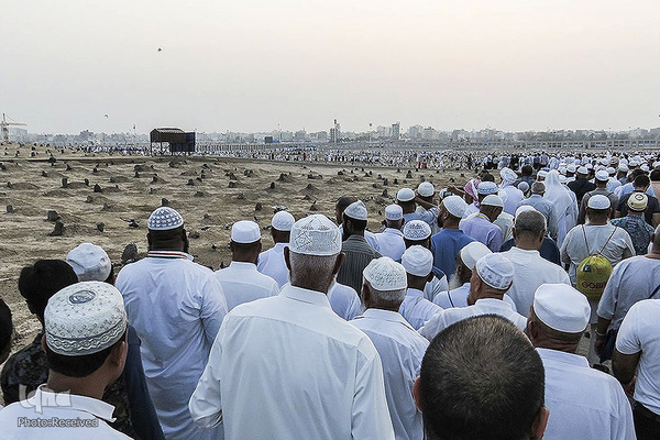 حرم بی نشان باقر آل محمد(ص) در قبرستان بقیع