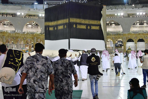 مراسم تعویض پرده کعبه