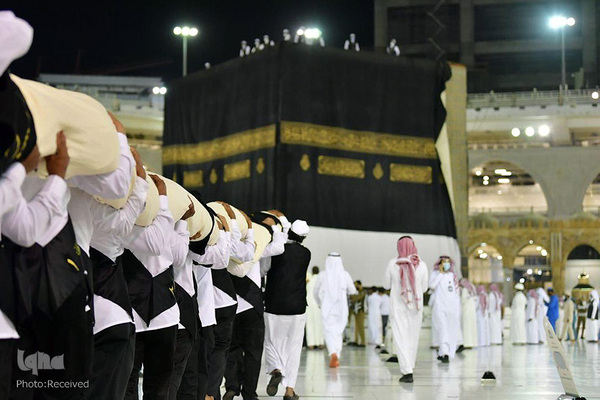 مراسم تعویض پرده کعبه