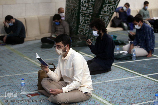 مراسم معنوی قرائت دعای «عرفه» در دانشگاه تهران