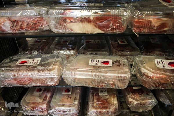 سفره رنگین نیازمندان در عید قربان به دست فالورهای هم نمک