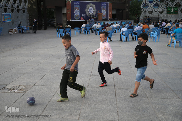 جشن گرامیداشت دهه ولایت در میدان آیینی امام حسین(ع)