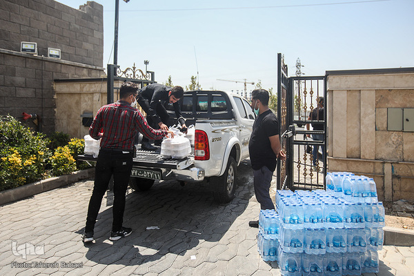 هم‌نمکی ده هزار نفره در عید غدیر