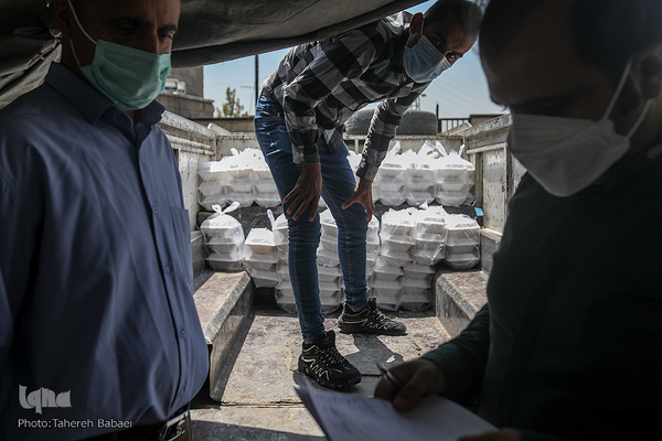 هم‌نمکی ده هزار نفره در عید غدیر