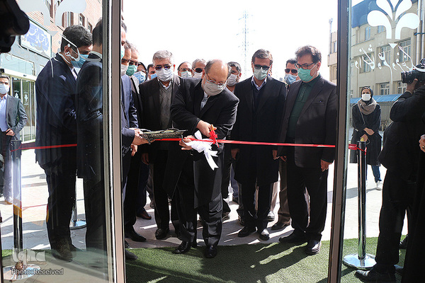 آیین افتتاحیه «مرکز مدیریت اورژانس کسب‌وکار کشور» با حضور شریعتمداری، وزیر تعاون، کار و رفاه اجتماعی در دانشگاه علم و فرهنگ