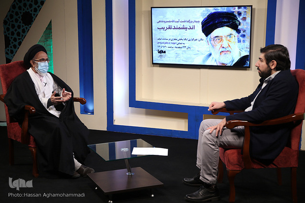 وبینار بزرگداشت آیت‌الله سیدهادی خسروشاهی در ایکنا در استدیو مبین