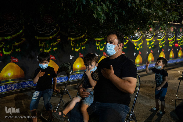 مراسم عزاداری شب چهارم محرم در محله زمزم