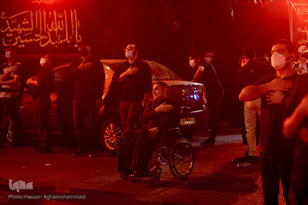 مراسم عزاداری شب پنجم محرم در میدان فلسطین