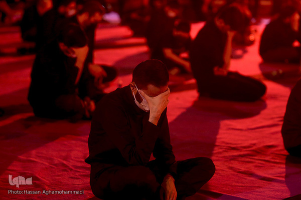 مراسم عزاداری شب پنجم محرم در میدان فلسطین