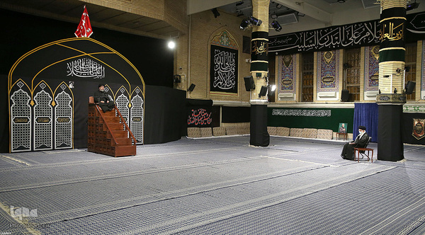 مراسم عزاداری شب عاشورای حسینی در حسینیه امام خمینی(ره)
