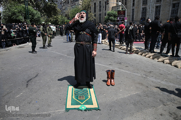 آئین خیمه سوزان ظهر عاشورا در بازار تهران