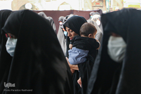 اقامه نماز ظهر عاشورا در قزوین‎‎