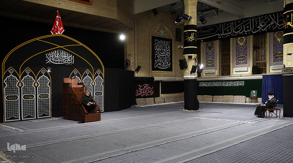 مراسم عزادای شام غریبان در حسینیه امام خمینی(ره)