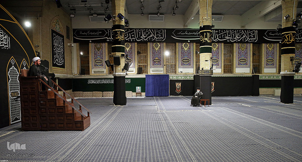 مراسم عزادای شام غریبان در حسینیه امام خمینی(ره)
