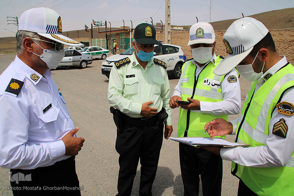 اعمال محدودیت‌های کرونایی در محورهای مواصلاتی شهرستان اهر، توسط پلیس راهور