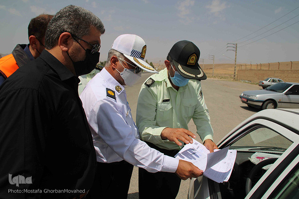اعمال محدودیت‌های کرونایی در محورهای مواصلاتی شهرستان اهر، توسط پلیس راهور