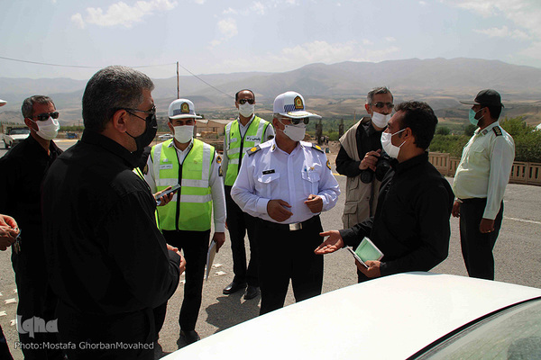 اعمال محدودیت‌های کرونایی در محورهای مواصلاتی شهرستان اهر، توسط پلیس راهور
