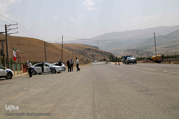 اعمال محدودیت‌های کرونایی در محورهای مواصلاتی شهرستان اهر، توسط پلیس راهور
