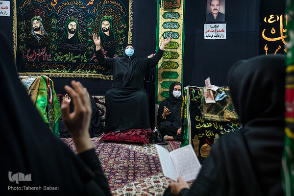 رعایت فاصله اجتماعی و زدن ماسک در این مراسم الزامی است.