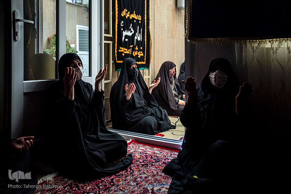 قهرمان نژاد می‌گوید دعایم در این ایام شفای مریض‌ها و شکست کرونا است.
