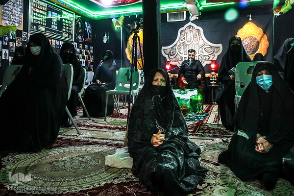 منزل شهید حاج علی افشاری ۵۰ سالی می شود که میزبان دوستداران اهل بیت است.
 حاجیه خانم فخرالسادات ریحانی همسر شهید ادامه دهنده این راه است و هر هفته در خانه مراسم ختم حدیث کسا برگزار می کند و همچنین کلاس قران امسال این مراسم را به صورت محدود و با رعایت پروتکل بهداشتی در حال برگزاری است.
