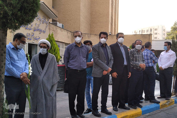 تشییع پیکر مطهره مدافع سلامت شهیده «زهرا ترابی» در شیراز