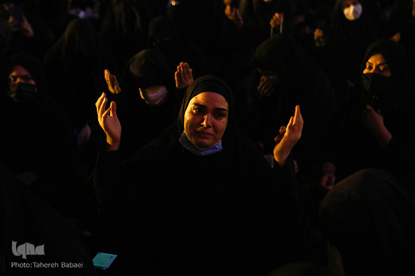 بزرگ‌ترین سفره نذری «حضرت رقیه (س)» در میدان امام حسین(ع)