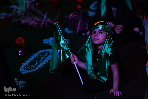 بزرگ‌ترین سفره نذری «حضرت رقیه (س)» در میدان امام حسین(ع)