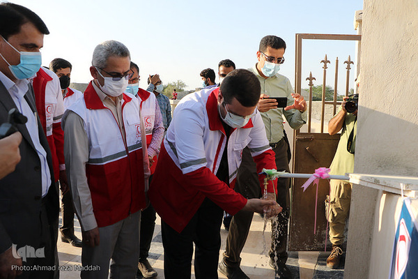 آغاز بهره‌برداری از طرح «نذر آب ۴» هلال‌احمر استان فارس در دهستان بیابان شهرستان سیریک هرمزگان