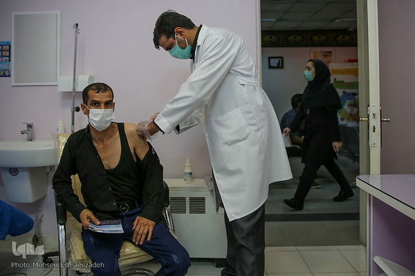 مراکز واکسیناسیون افراد بالای ۱۸سال در مشهد مقدس