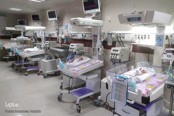 نوزادان پنج قلوی لارستانی در بیمارستان حضرت زینب (س) شیراز