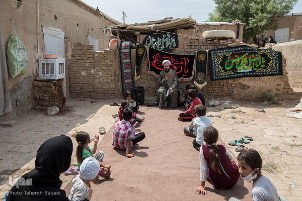 عزاداری عاشورایی کودکان کار در کوره‌های آجرپزی