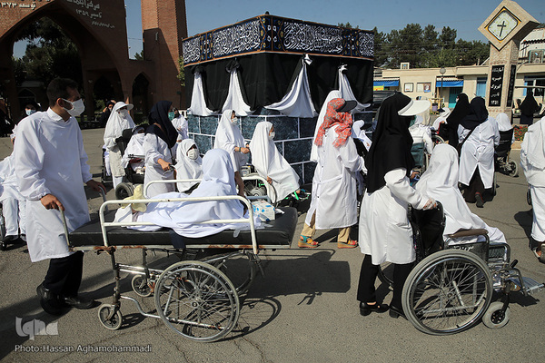 جشن عید قربان در آسایشگاه خیریه نگهداری سالمندان و معلولین کهریزک