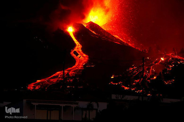 فوران آتشفشان لاپالما در جزایر قناری اسپانیا